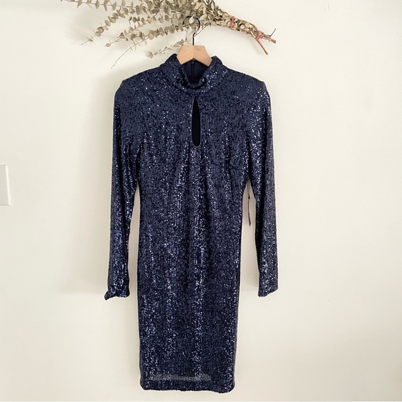 VINCE CAMUTO Long Sleeve Stand Neck Keyhole Sheath in Navy Blue Sequin Size 6 - Picture 9 of 14